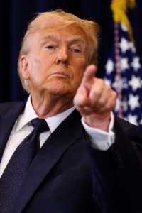 TRUMP ALERTA IRÃ SOBRE ATAQUE “20 VEZES MAIS FORTE” EM CASO DE BLOQUEIO DE PETRÓLEO NO ESTREITO DE ORMUZ