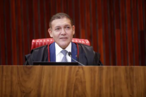 NOVO COMANDO NO TSE: KÁSSIO NUNES MARQUES ASSUME PRESIDÊNCIA DA CORTE ELEITORAL