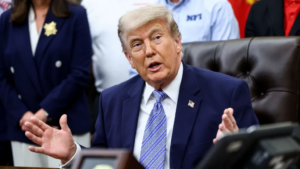 TRUMP NÃO VAI À ESTREIA DOS ESTADOS UNIDOS NA COPA DO MUNDO