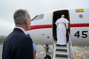 FALHA EM AVIÃO OBRIGA PAPA LEÃO XIV A VIAJAR EM JATO DA FAMÍLIA REAL ESPANHOLA
